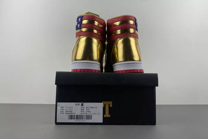 DONALD TRUMP NEVER SURRENDER Gold Color