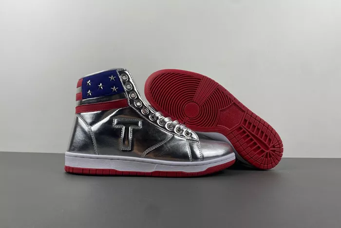 DONALD TRUMP NEVER SURRENDER Silver Color