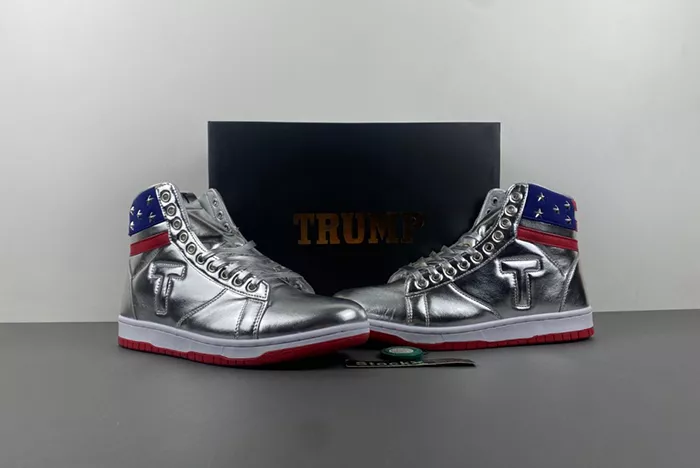 DONALD TRUMP NEVER SURRENDER Silver Color