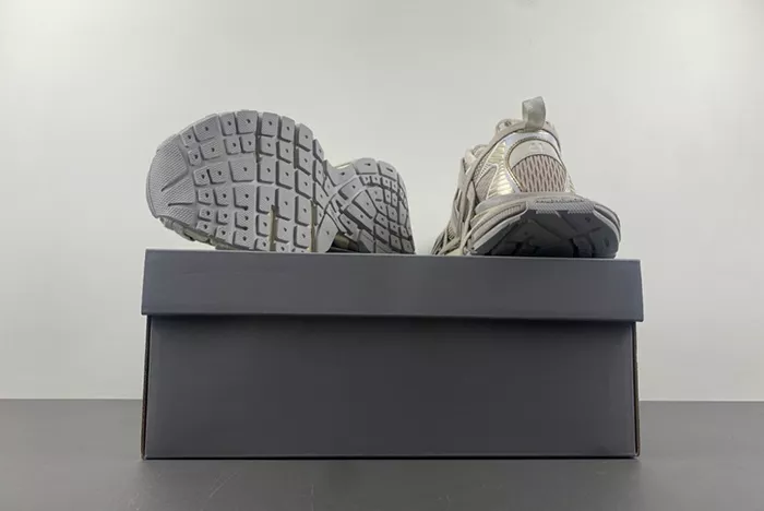 Ba*len*cia*ga phantom sneaker 778698 w3xll 9191 i8