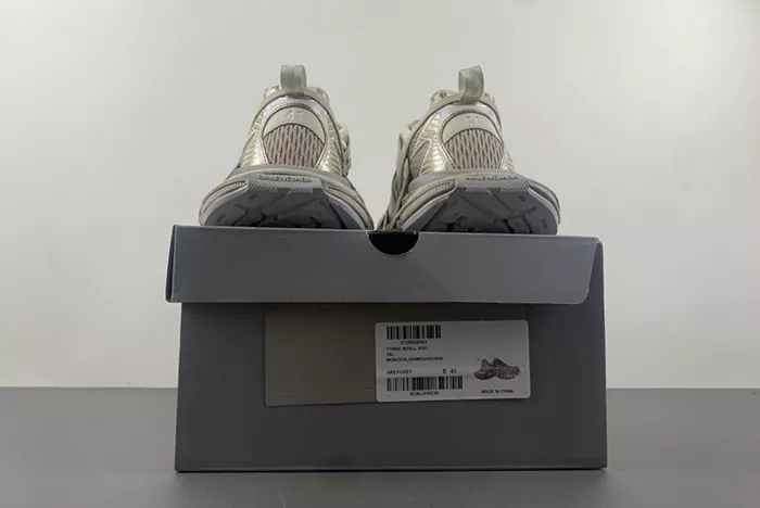 Ba*len*cia*ga phantom sneaker 778698 w3xll 9191 i8