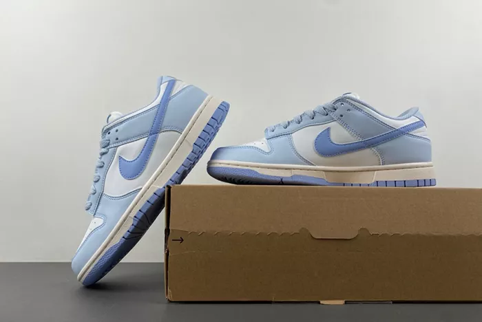 WMNS DUNK LOW NEXT NATURE BLUE TINT DD1873-400