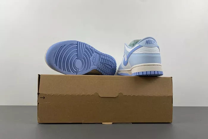 WMNS DUNK LOW NEXT NATURE BLUE TINT DD1873-400