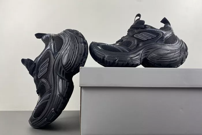 Ba*len*cia*ga 911 784342 w2mvz 1010