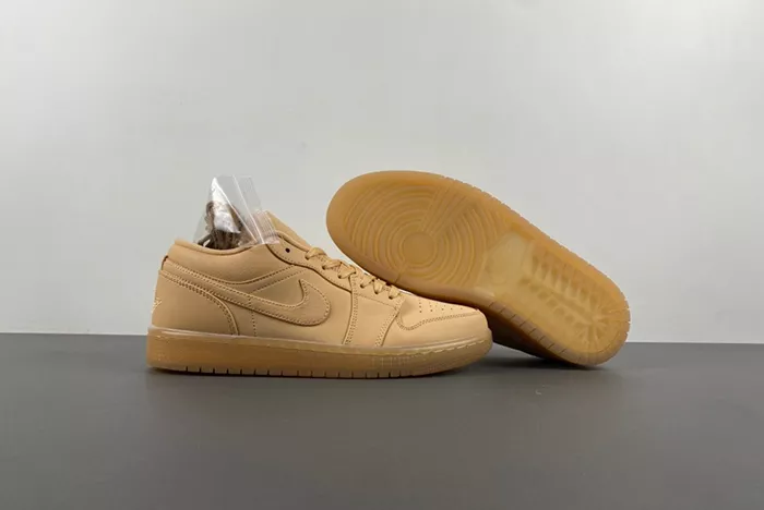 Air Jordan 1 Low SE Pale Vanilla/Sand FZ3972-294