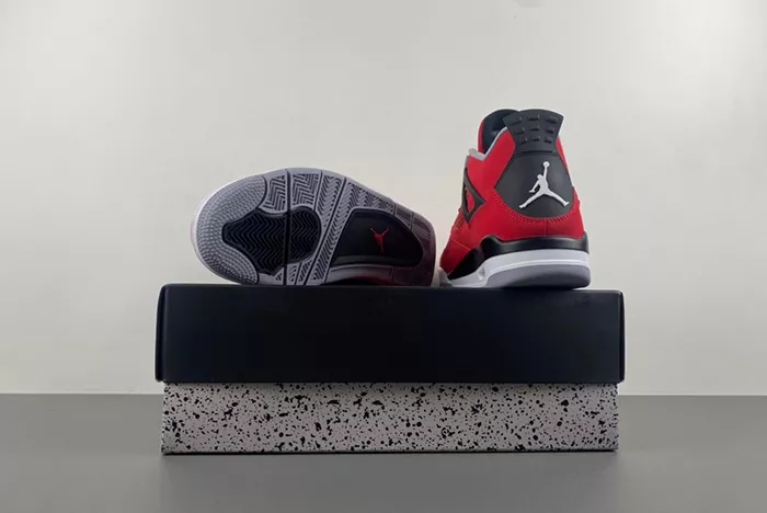 AIR JORDAN4 4 Bull 308497-603