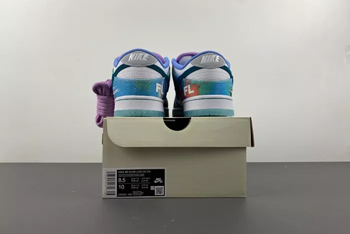 Futura Laboratories x Nike SB Dunk Low HF6061-400