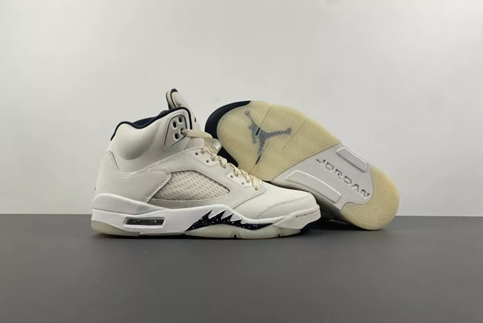 Air Jordan AIR JORDAN 5 RETRO WHITE BLACK DD0587-110