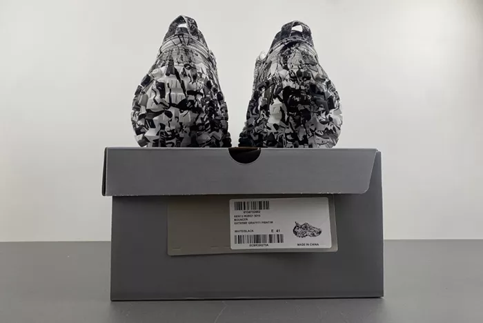 Ba*len*cia*ga 685613-w2rg19010