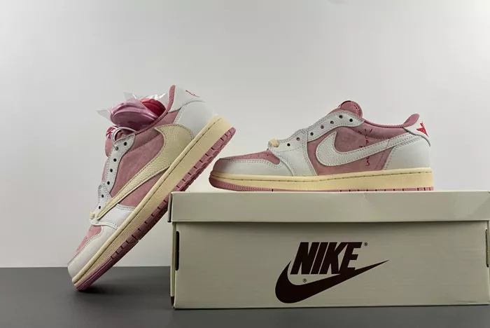 Travis Scott x Air Jordan 1 Low OG DM7866-600