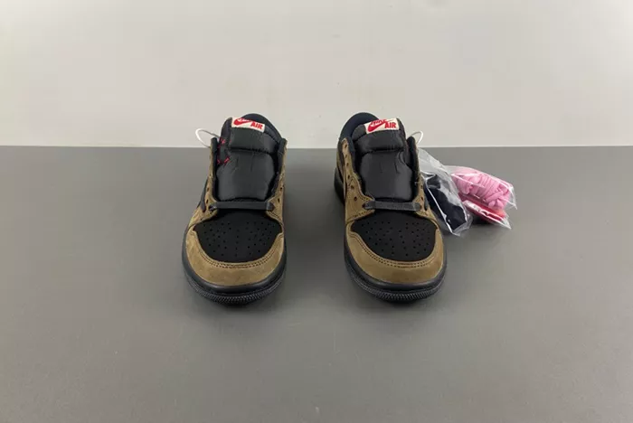 Travis Scott x Air Jordan 1 Low OG DM7866-202