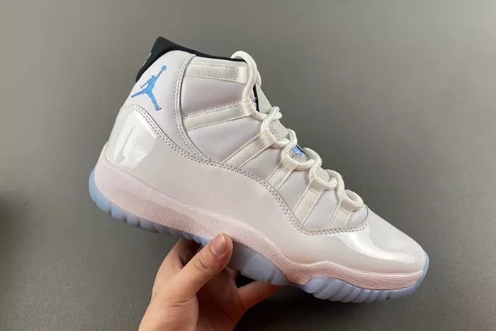 Air Jordan 11 legend Blue CT8012-104