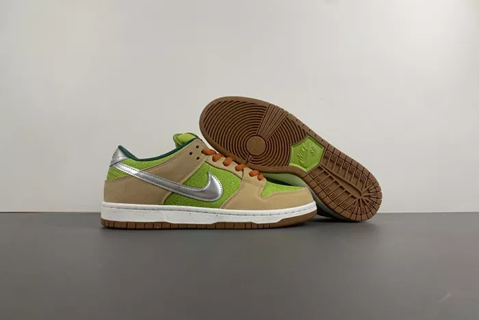 Nike SB Dunk Low Escargot FQ7585-200