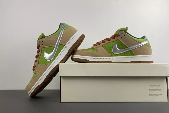 Nike SB Dunk Low Escargot FQ7585-200