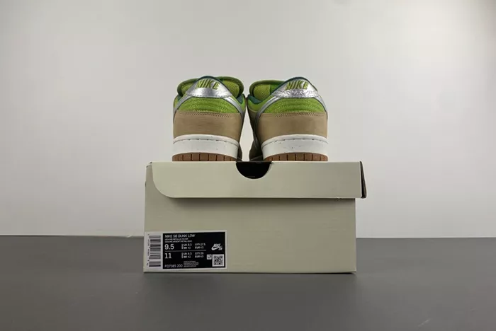 Nike SB Dunk Low Escargot FQ7585-200